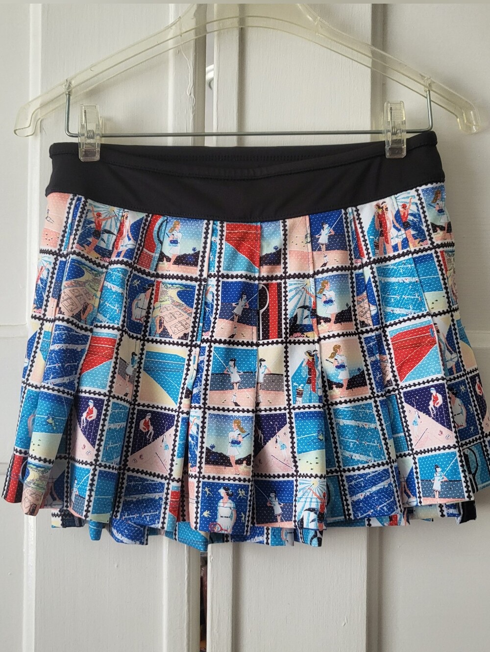 Lucky In Love Mini Pleated Skort Black Graphic Golf Postage Stamp Size S 4-6